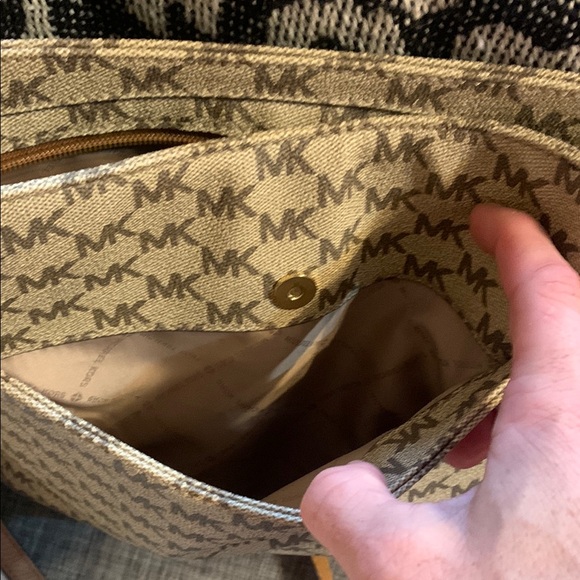 Michael Kors Brown Crossbody Bag - Picture 7 of 8